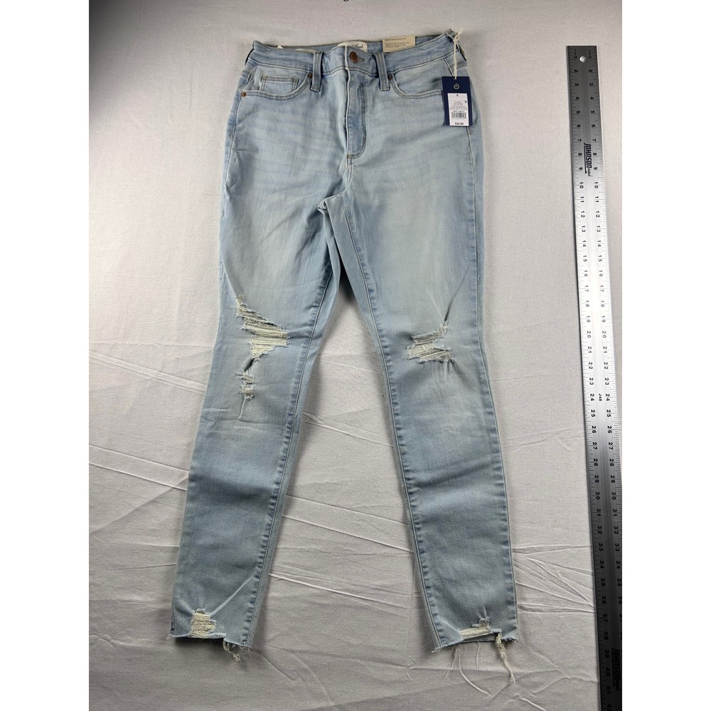 Universal Thread High Rise Skinny Jeans Light Wash Distressed Blue Size 8/29R Nw